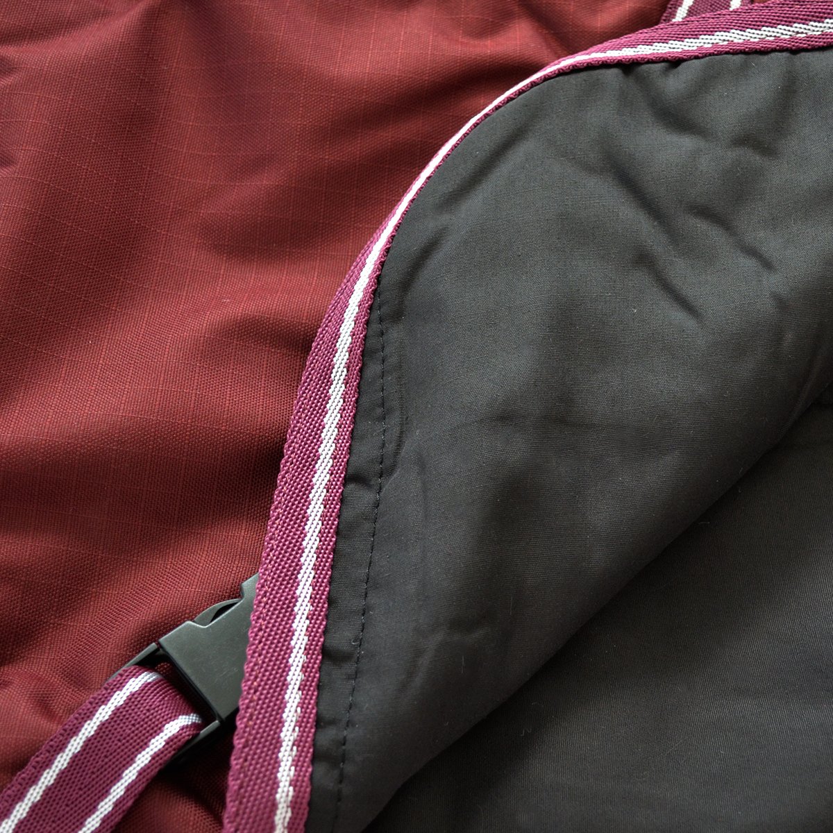 CHAQUETA HH PARA PERROS - Imagen 3